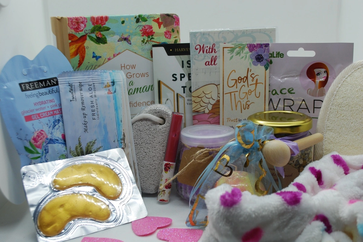 deluxe spa Christian subscription box